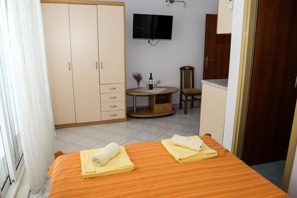 Apartments Dragica Милна Экстерьер фото