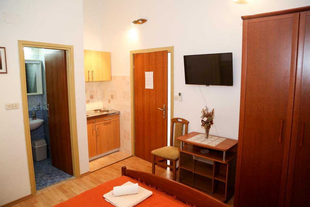 Apartments Dragica Милна Экстерьер фото